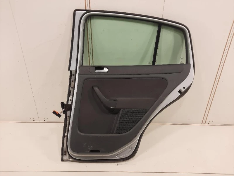 Porta POST DX 5M0833106B Volkswagen GOLF PLUS I 2004