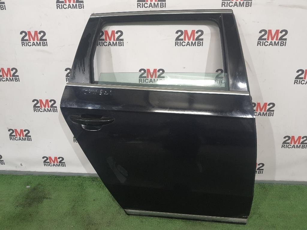 Porta POST DX 3AF833056 Volkswagen Passat VI Variant 2011