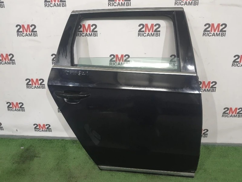 Porta POST DX 3AF833056 Volkswagen Passat VI Variant 2011