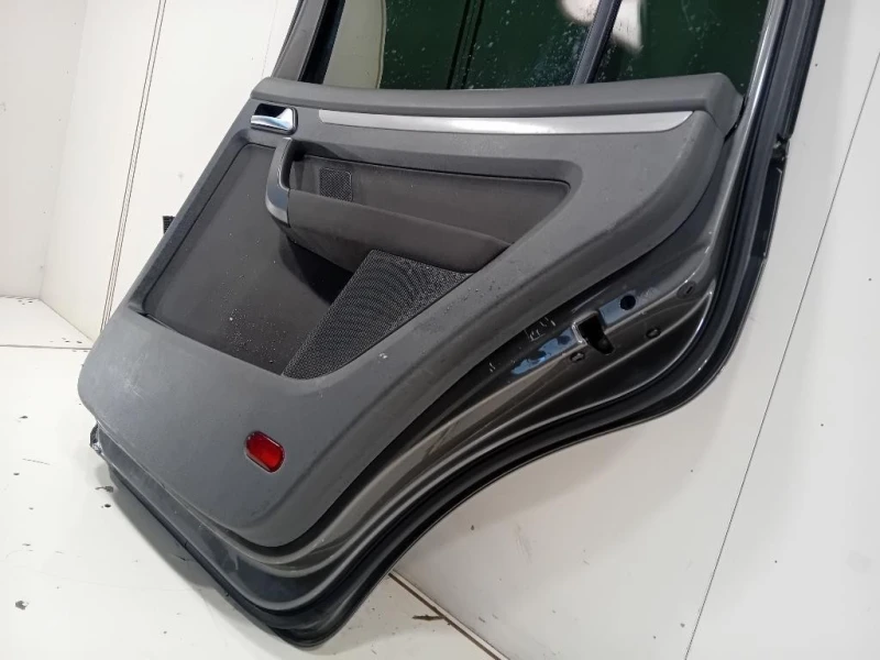 Porta POST DX 1T0833056S Volkswagen Touran III 2010