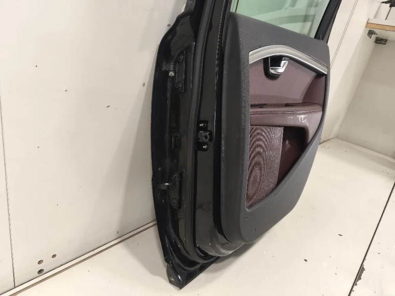 Porta POST DX 32228897 Volvo V70 III 2008