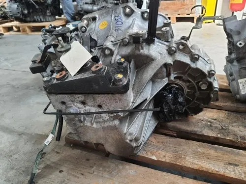 Cambio 6 MARCE MANUALE 3102035101 Ssangyong Tivoli 2015