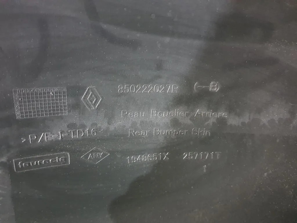 Paraurti POST 850222027R Dacia Duster II 2018