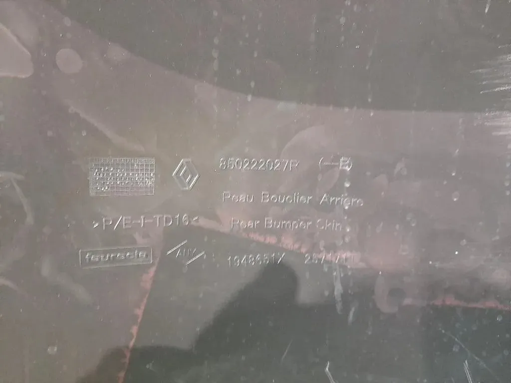 Paraurti POST NUDO 850222027R Dacia Duster II 2018