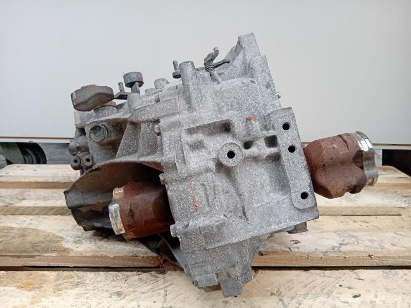 Cambio 303000D140 6 MARCE MANUALE Toyota Yaris IV 2012