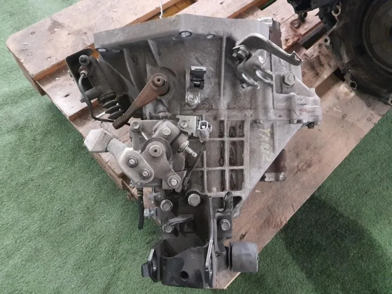 Cambio 1KRFE 303000D190 Toyota Yaris IV 2012