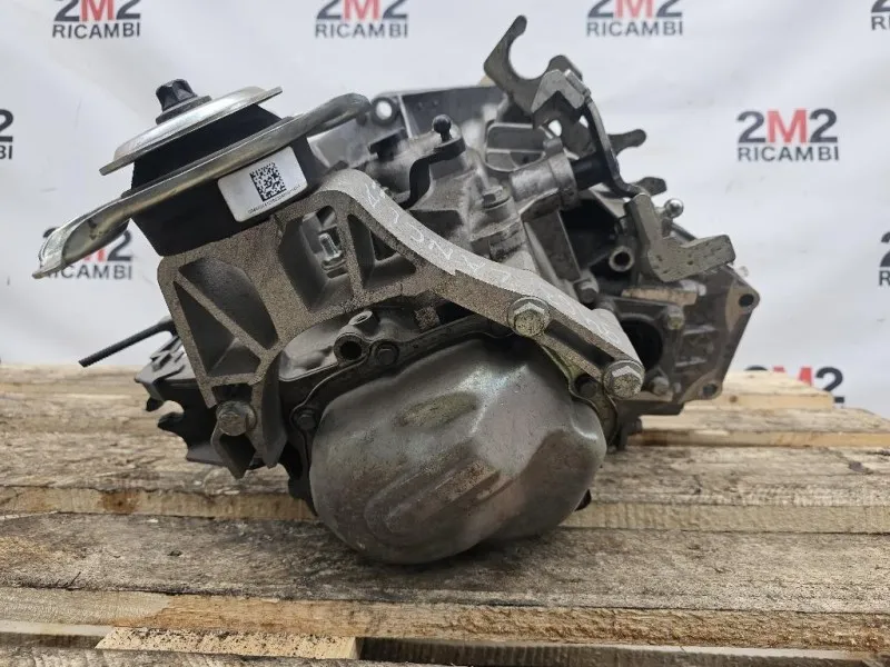 Cambio 1KRFE 303000D190 Toyota Yaris IV 2012