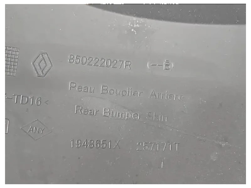 Paraurti POST 850222027R Dacia Duster II 2018