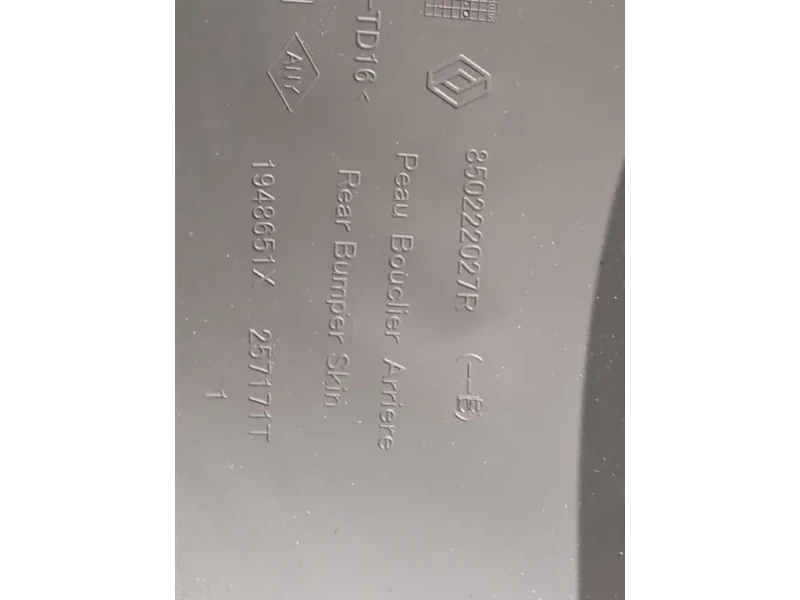 Paraurti POST 850222027R Dacia Duster II 2018