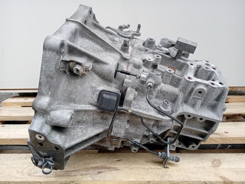 Cambio 303000D311 6 MARCE MANUALE Toyota Yaris IV 2014