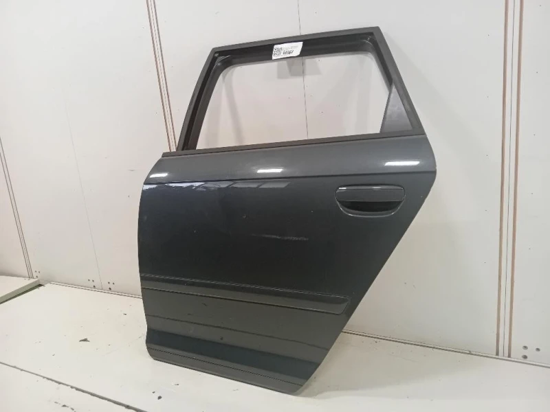 Porta POST SX 8P4833051A Audi A3 8PA Sportback 2010