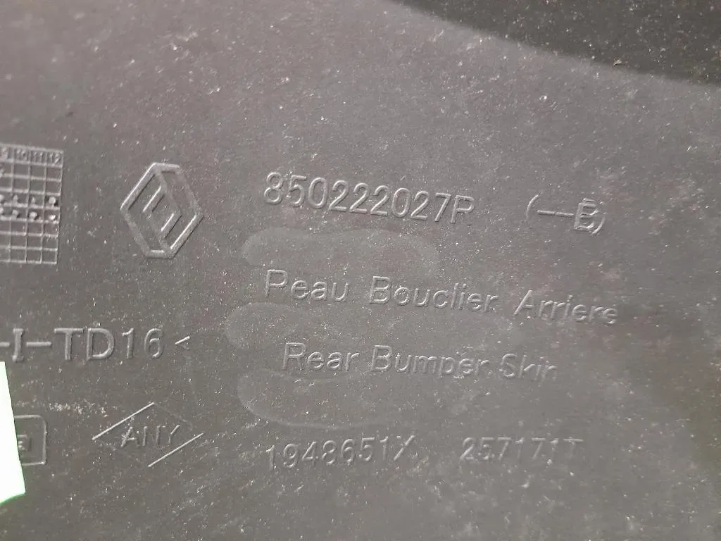 Paraurti POST SENZA ACCESSORI 850222027R Dacia Duster II 2018