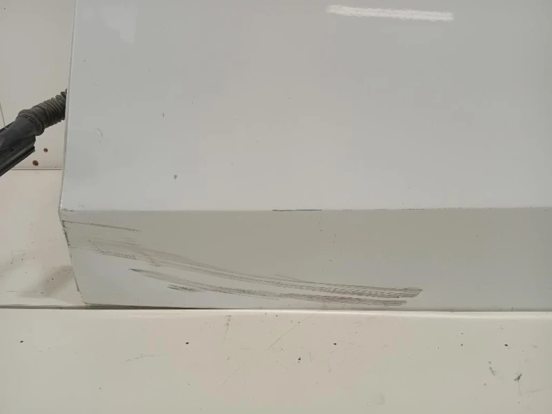 Porta POST SX 8K5833051C Audi A4 8K2 2008