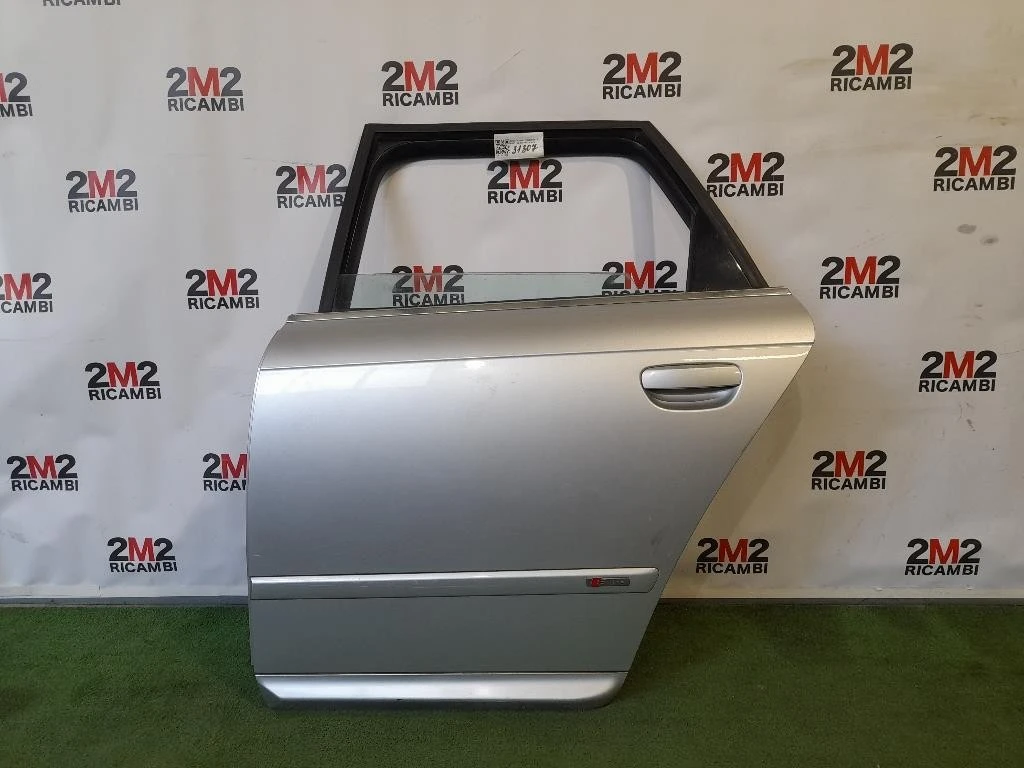 Porta POST SX 8K5833051C Audi A4 8K2 2008