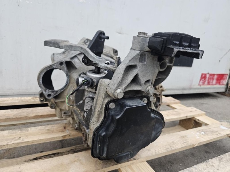 Cambio MHZ 0A4300046S Volkswagen Caddy IV 2011