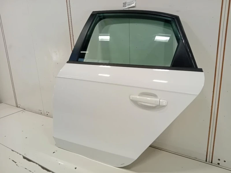 Porta POST SX 8K5833051C Audi A4 8K2 2008