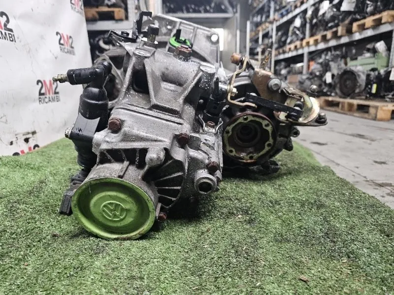 Cambio DUU 02K301107J Volkswagen GOLF IV 1998