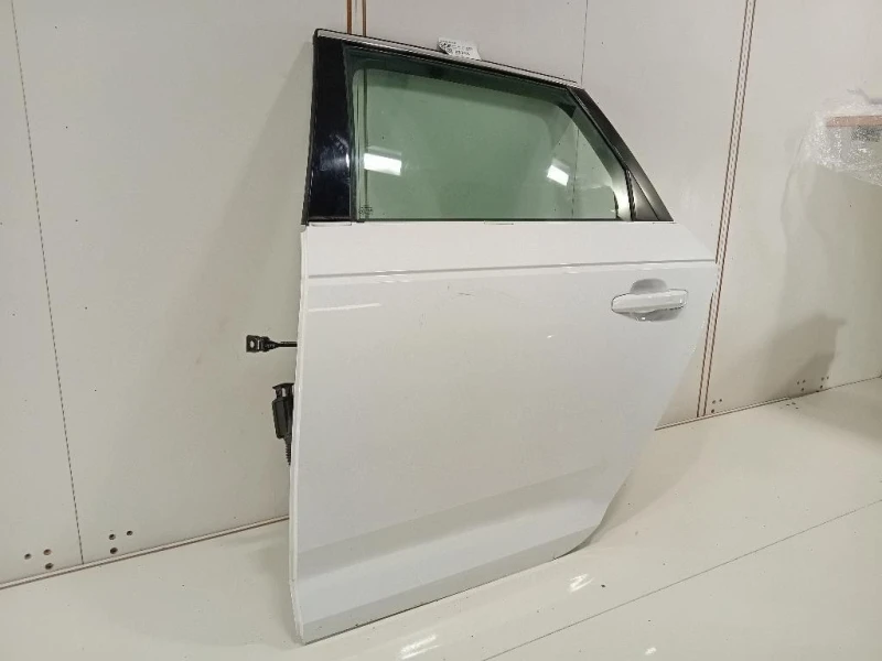 Porta POST SX 8W9833051A Audi A4 8W5 Avant 2015