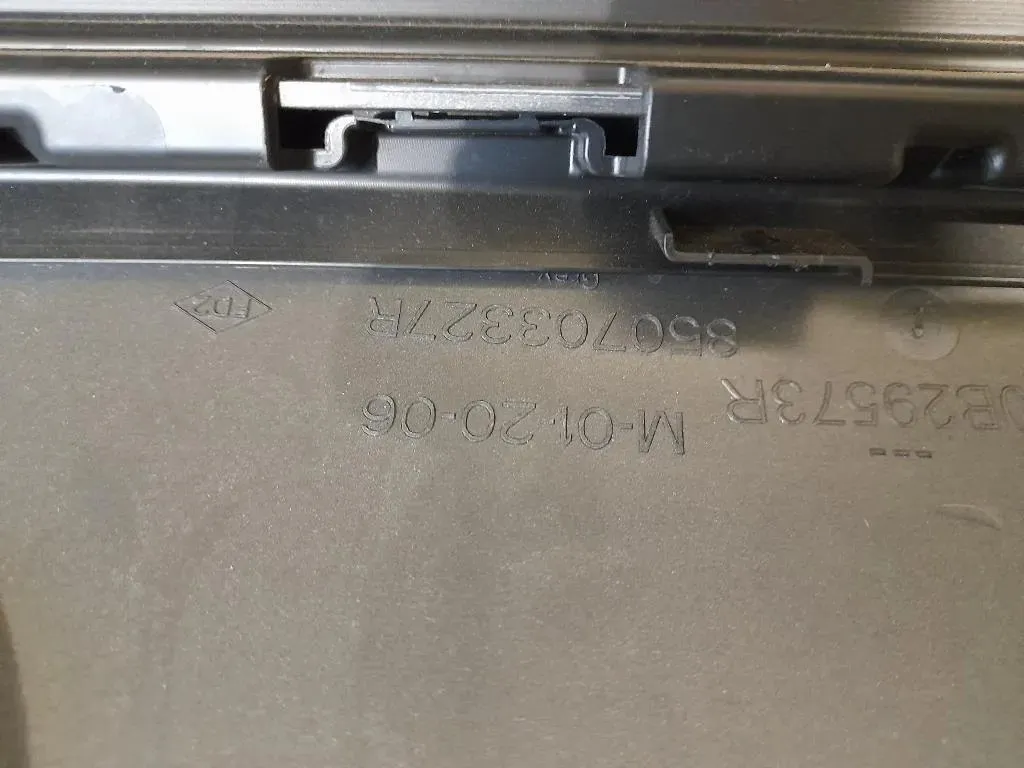 Paraurti POST 850184183R Dacia Jogger 2021