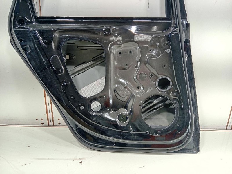 Porta POST SX 8W9833051E Audi A4 8W5 Avant 2015