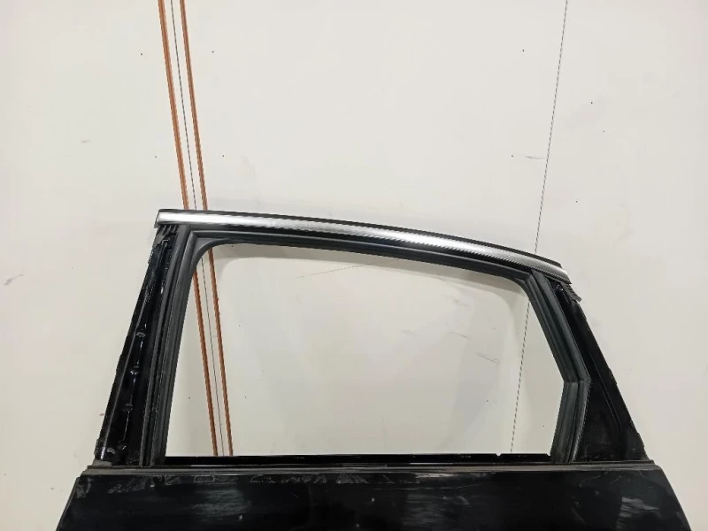 Porta POST SX 8W9833051E Audi A4 8W5 Avant 2015