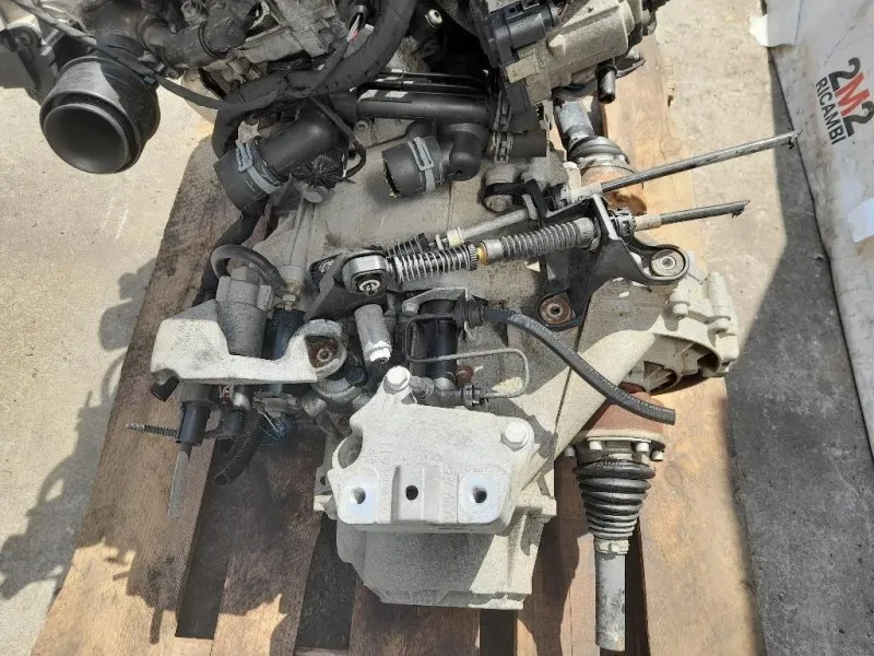 Cambio CBZB LHY 0AJ301103 Volkswagen GOLF VI 2009