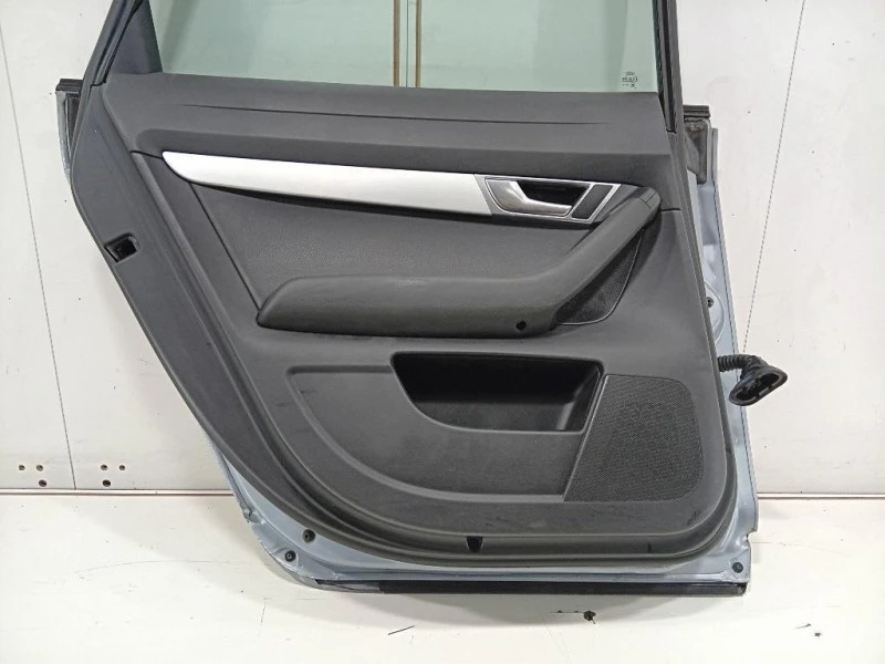 Porta POST SX 4G5833051 Audi A6 4F2 2008