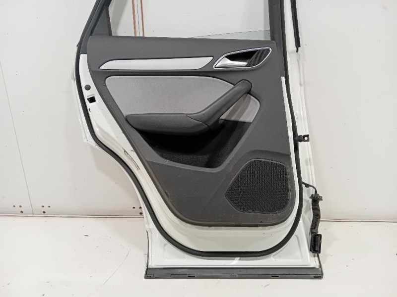 Porta POST SX 8U0833051 Audi Q3 8UB 2012