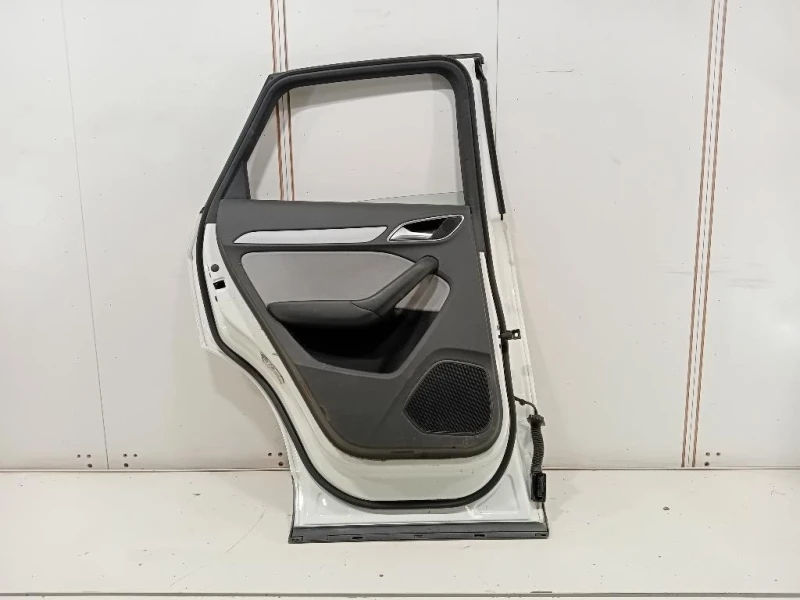 Porta POST SX 8U0833051 Audi Q3 8UB 2012