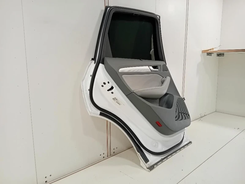 Porta POST SX 8R0833051B Audi Q5 8RB 2012