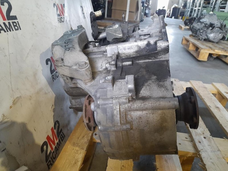 Cambio KDN KDQ KDS KNS KNU KNY JLU 6 MARCE MANUALE KDN Volkswagen Passat V 2005