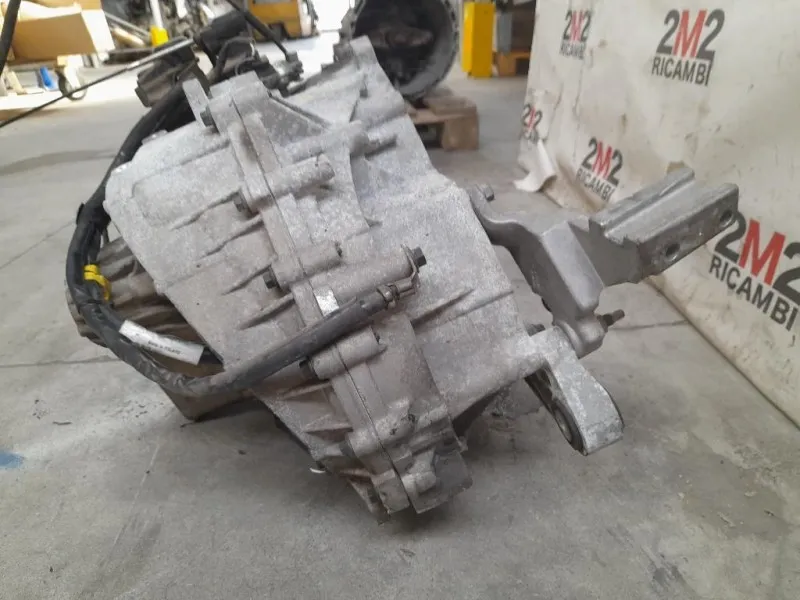 Cambio D5204T6 D66R7002AA Volvo V40 II 2012