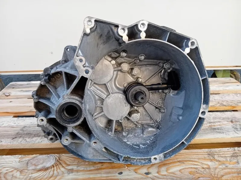 Cambio AV6R7002 MG 36011557 6 MARCE MANUALE Volvo V50 2004