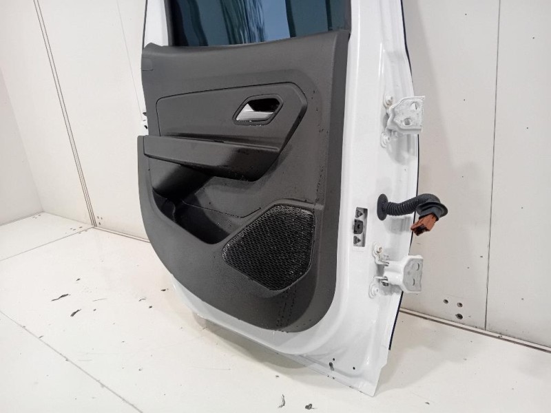 Porta POST SX 821017139R Dacia Duster II 2021