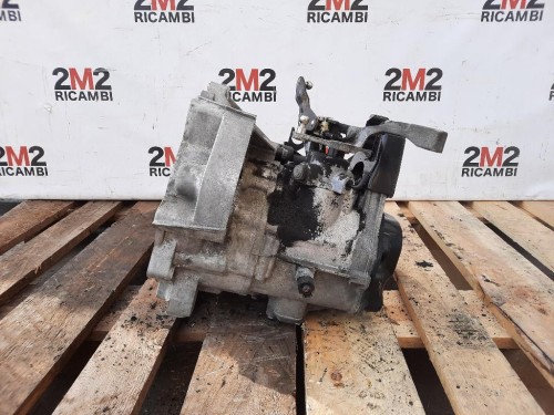 Cambio Revisionato 02T301103J Volkswagen POLO IV 2002
