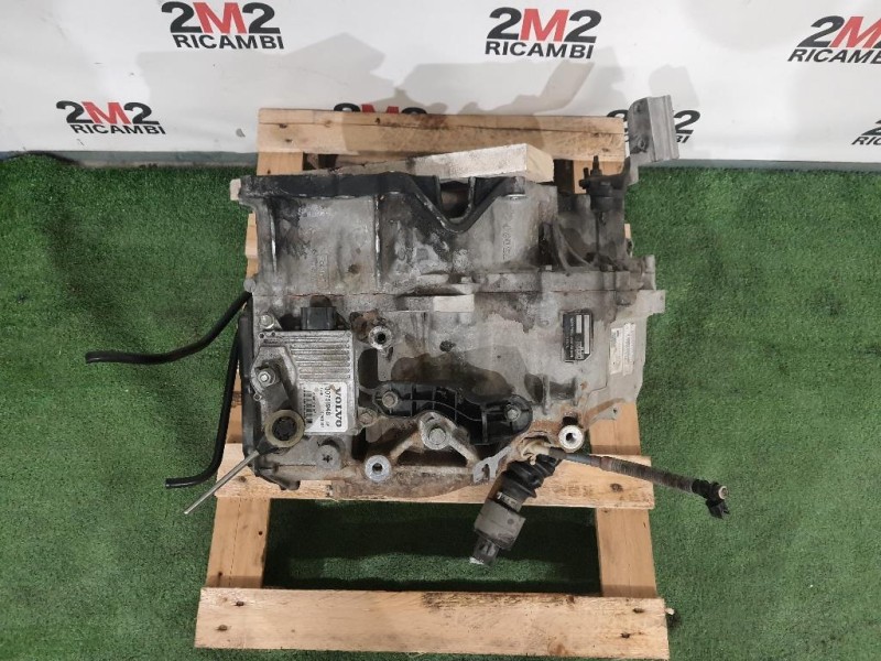 Cambio Revisionato D5204T2 31272377 Volvo V60 I 2010