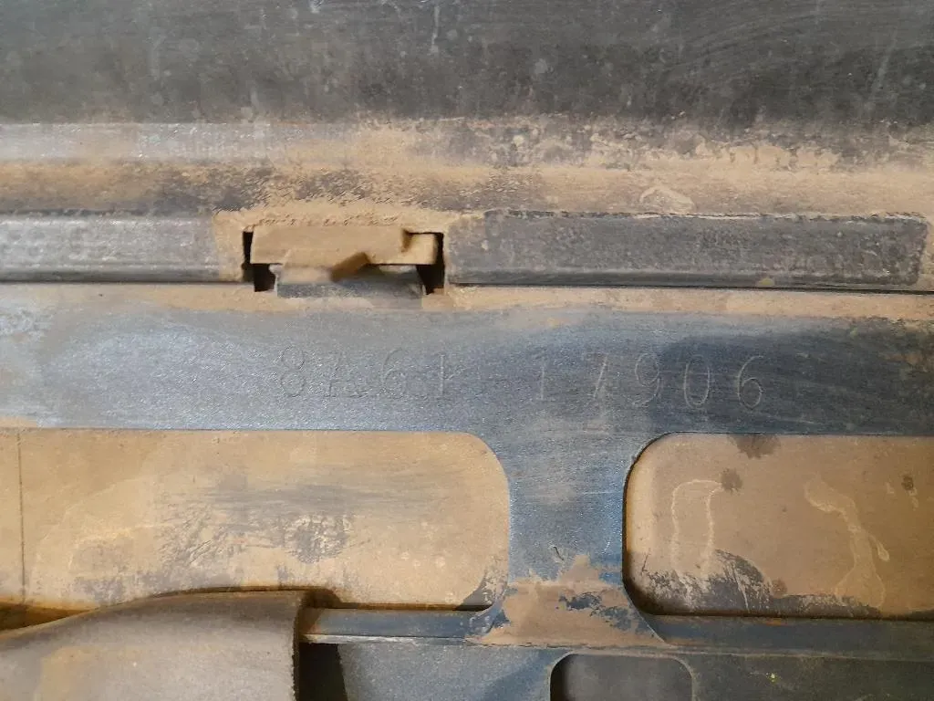 Paraurti POST NUDO 8A6117906A Ford Fiesta VI VAN 2008