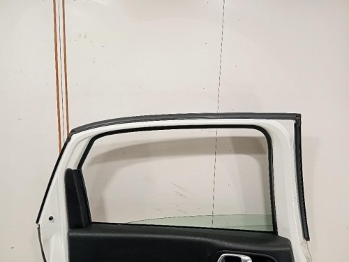 Canalina Scorrimento Cristallo Porta POST SX 98136602XT Peugeot 5008 II 2017