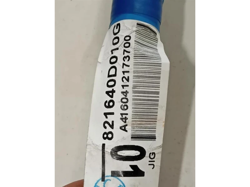 Caricabatteria 821640D010G Toyota Yaris IV 2017