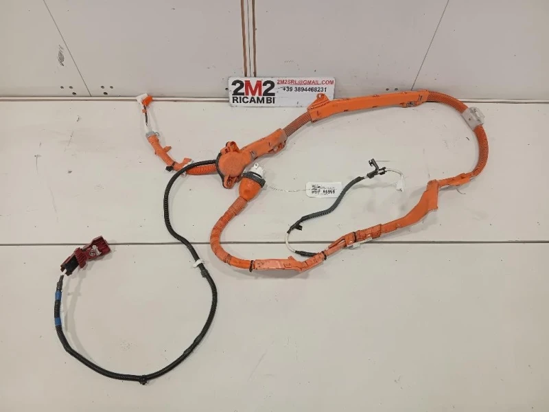 Caricabatteria 821640D010G Toyota Yaris IV 2017