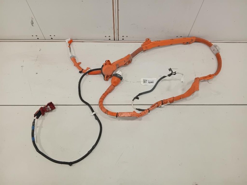 Caricabatteria 821640D010G Toyota Yaris IV 2017