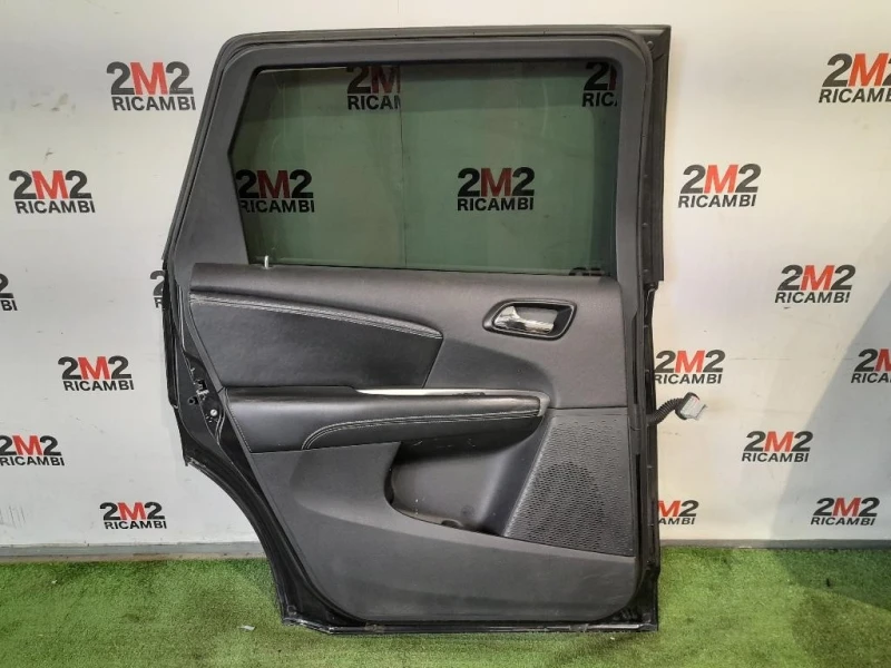 Porta POST SX NUDA K68067473AF Fiat Freemont 2011