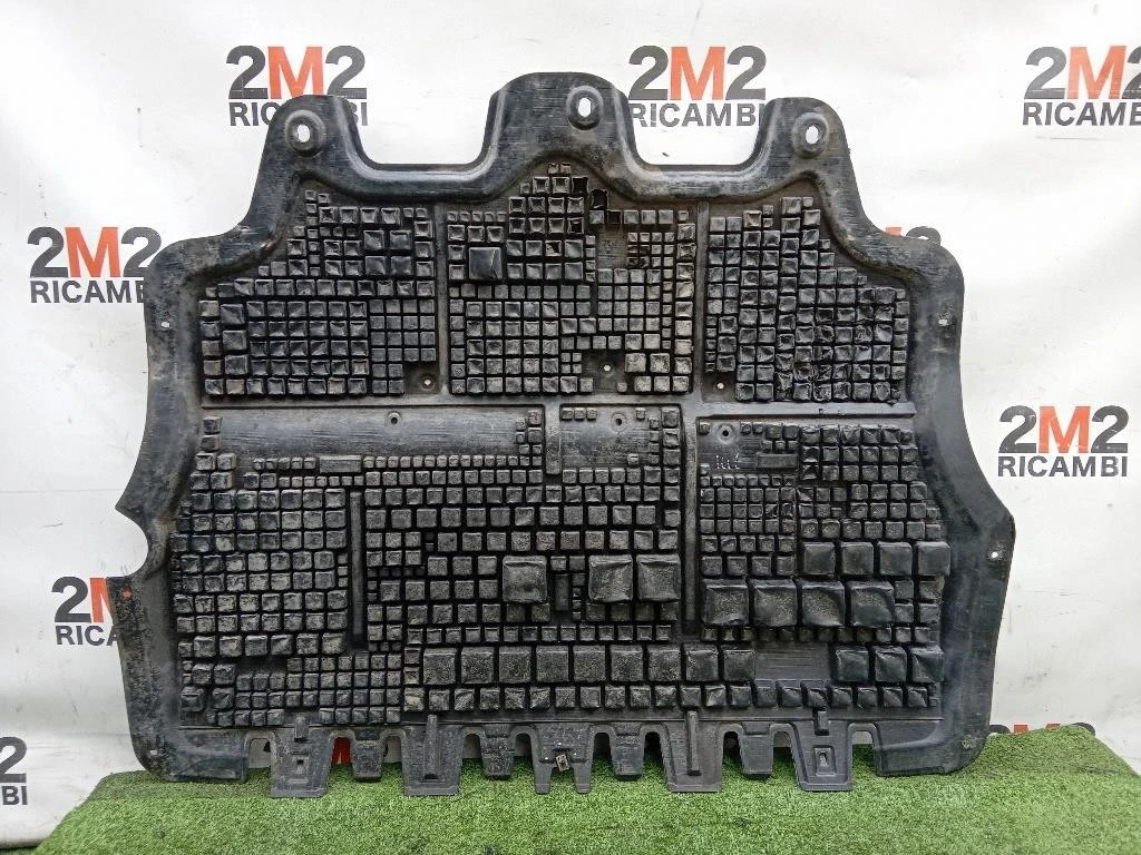 Carter Protezione Motore ANT 7N0 825 235 B Volkswagen Touran III 2010