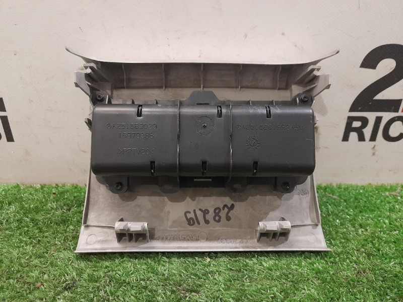 Cassetto BOX Portaoggetti 16878386 Mercedes Classe R W251 2006