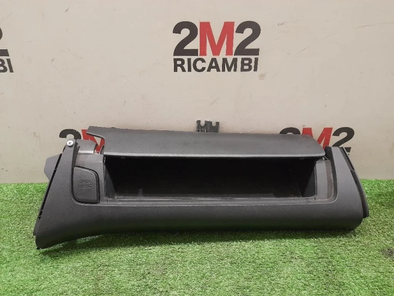 Cassetto BOX Portaoggetti 5544142020 Toyota RAV 4 III 2006