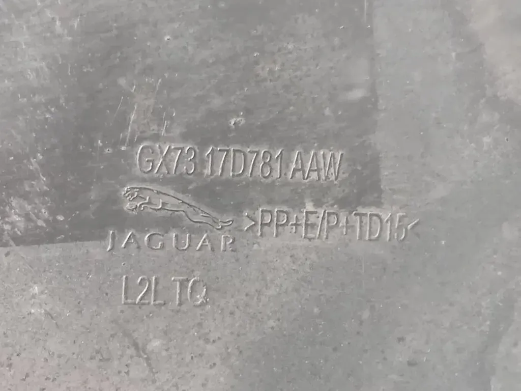 Paraurti POST GX73-17D781-AAW Jaguar XE 2015