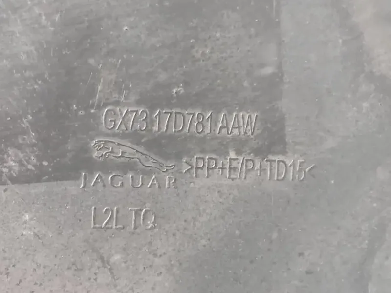Paraurti POST GX73-17D781-AAW Jaguar XE 2015