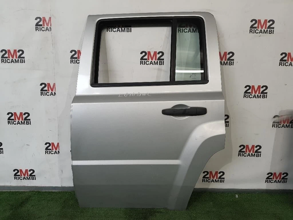 Porta POST SX NUDA K05067713AE Jeep Patriot 2007