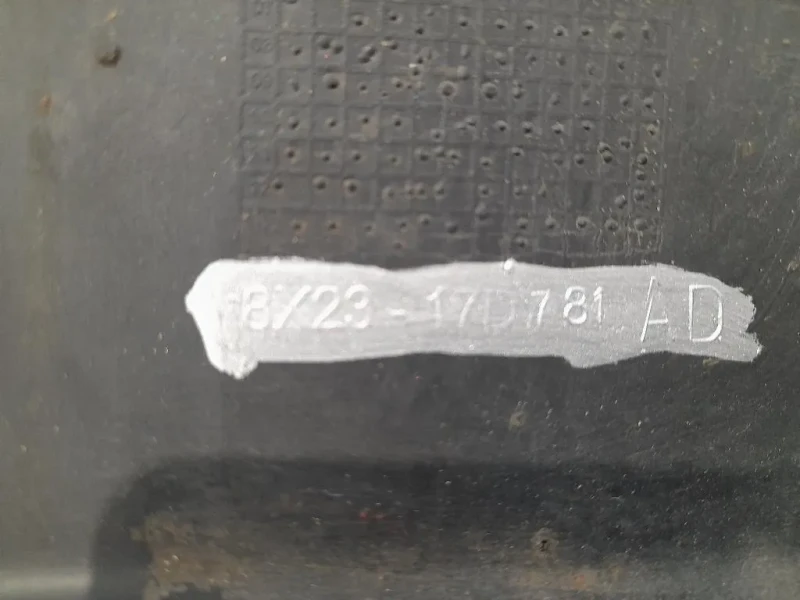 Paraurti POST 8X2317D781AD Jaguar XF I 2008