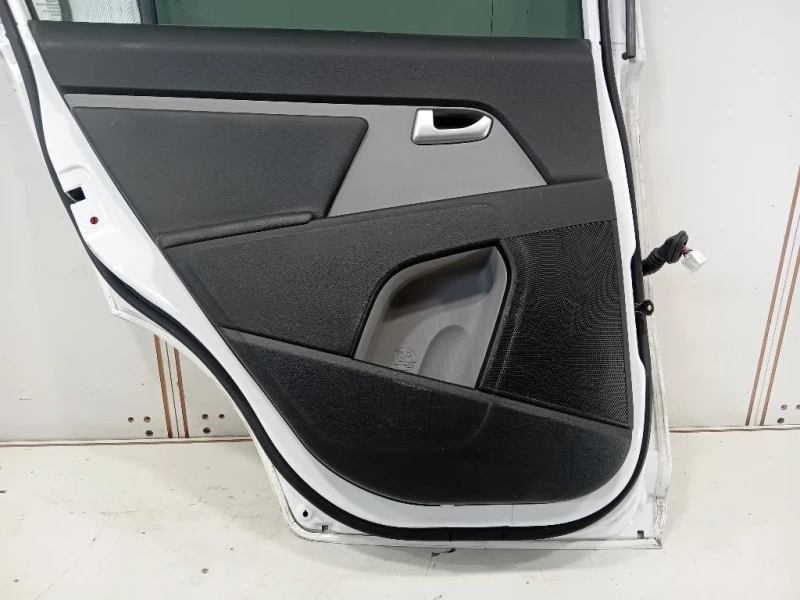 Porta POST SX 770033W010 Kia Sportage III 2010